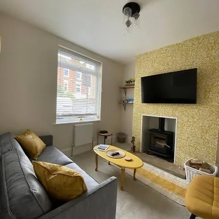 Sea Biscuit Cottage, Scarborough