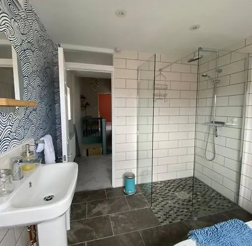 Sea Biscuit Cottage, *